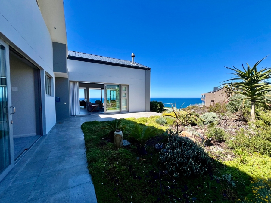 5 Bedroom Property for Sale in Pinnacle Point Golf Estate Western Cape